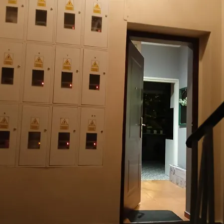 Niepodleglosci 859 *